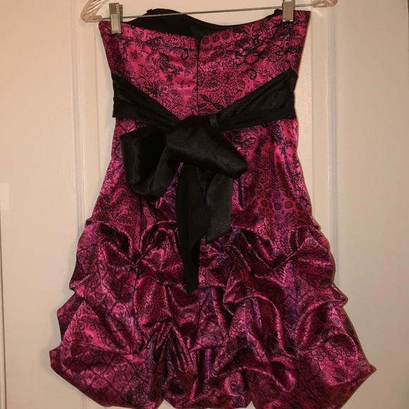 Strapless pink & black mini dress - Picture 2 of 5